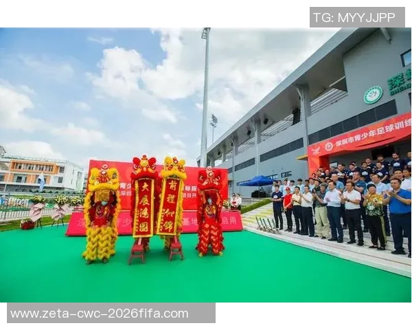 深圳人造足球产业崛起助力城市体育发展与青少年成长新机遇